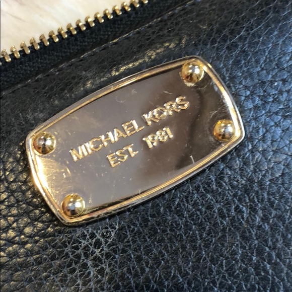 Black Michael Kors wallet - Picture 4 of 6